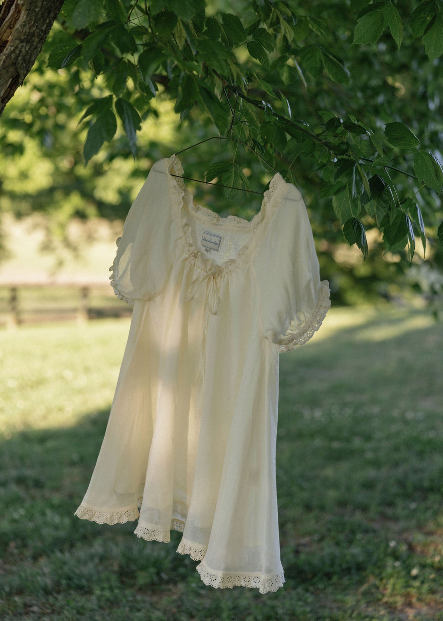 Daisy Mini in Cream